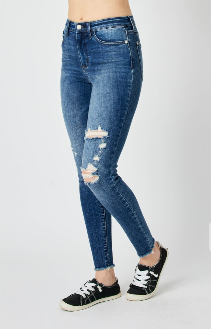 Judy Blue Distressed Skinny